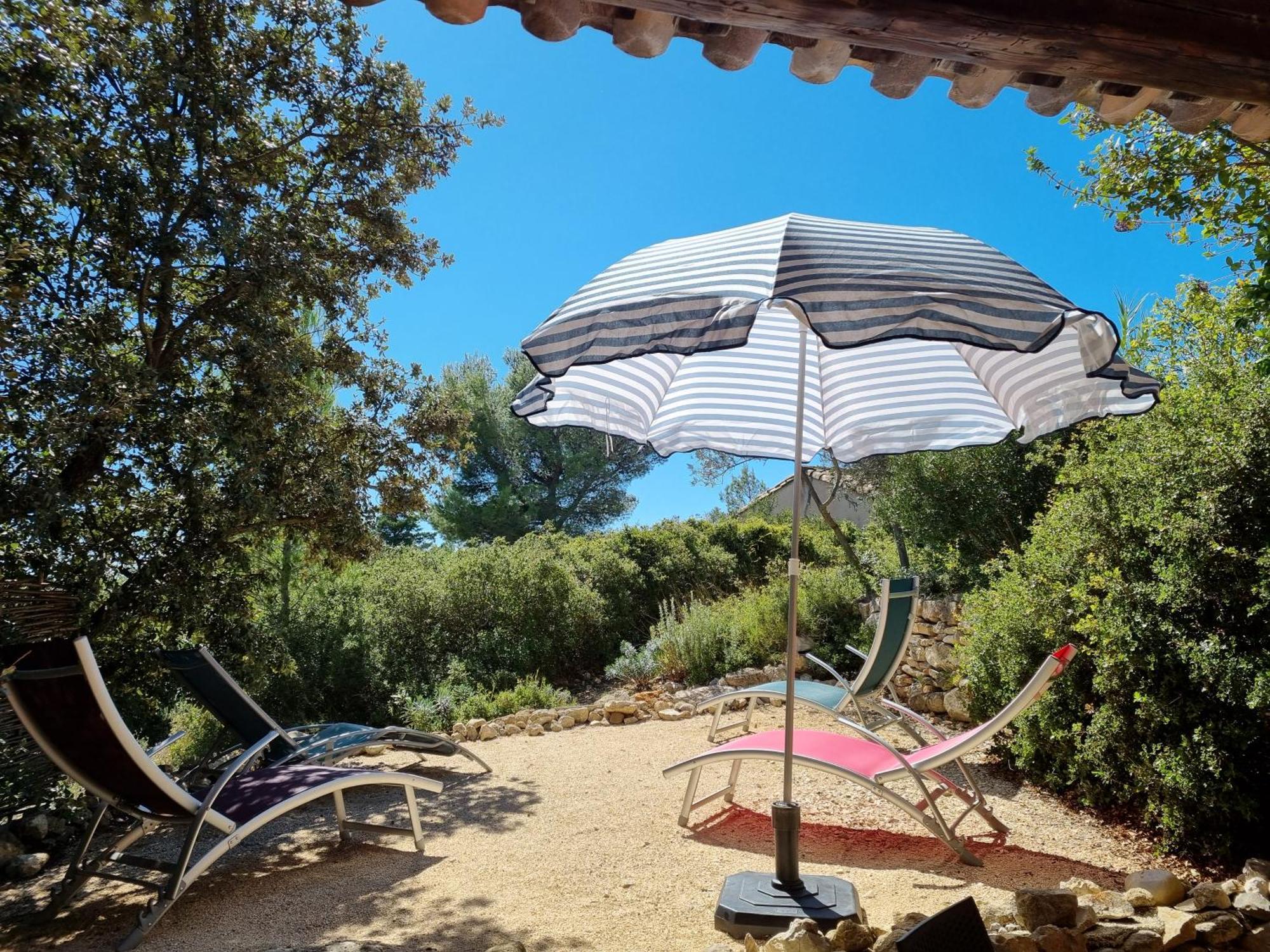 Les Garrigues de la Vallée des Baux Paradou Esterno foto